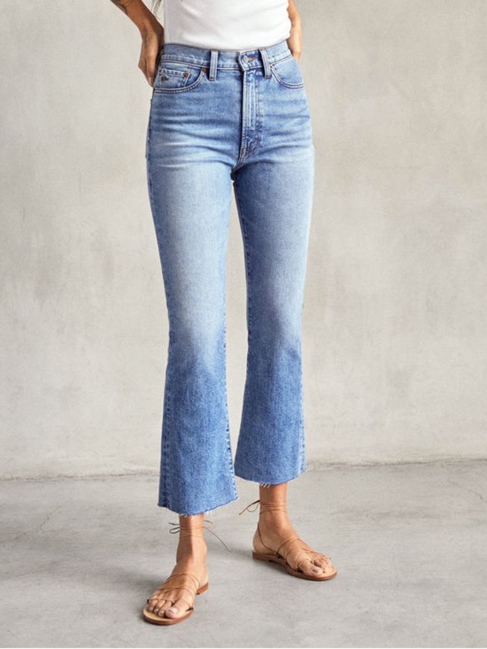 Outerknown Women's Costa Crop Jeans, Boot Cut, Raw Hem - Washed Indigo Size 27